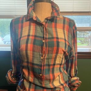 J crew quarter button linen blend top